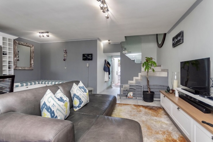 2 Bedroom Property for Sale in Waves Edge Western Cape